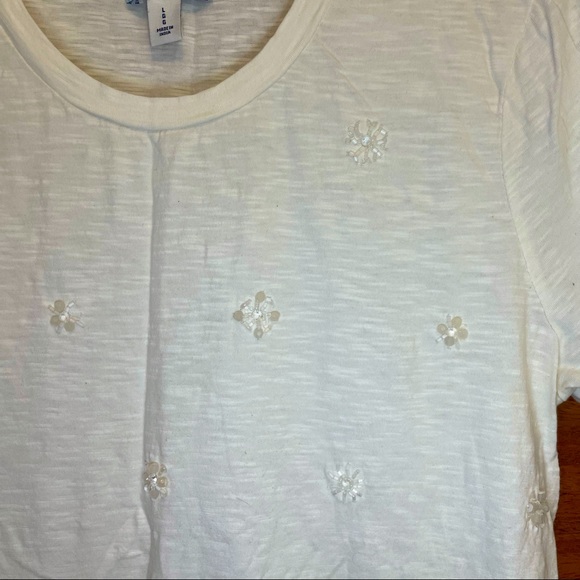 Old Navy Ivory Beaded T-shirt Women’s Size Large - Picture 4 of 6